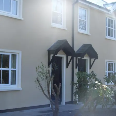 Dalewood Holiday Homes *